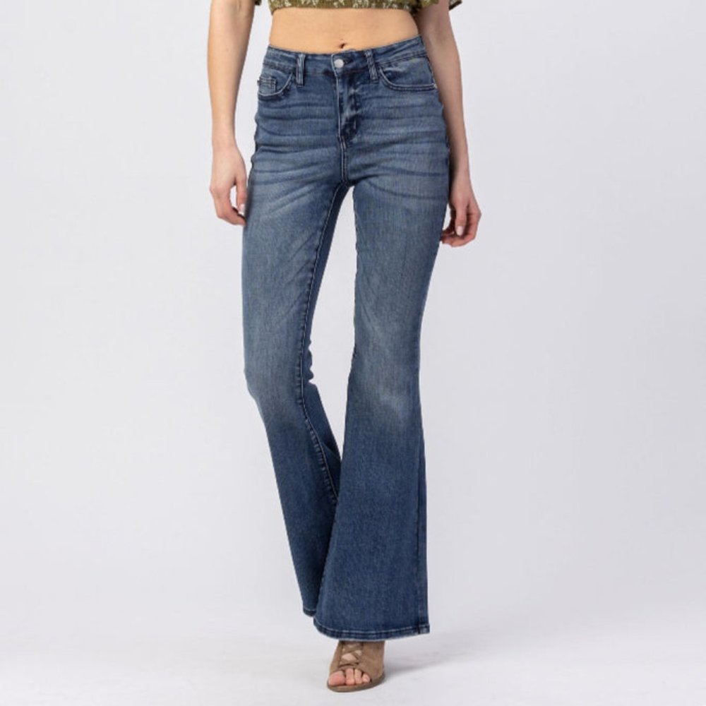 Judy Blue Flare